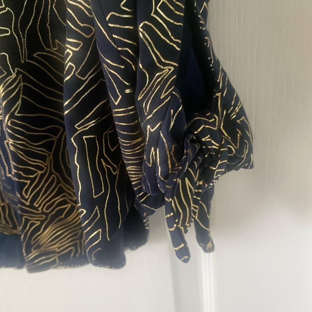 Michael Kors gold and navy blouse size-L - Picture 8 of 10